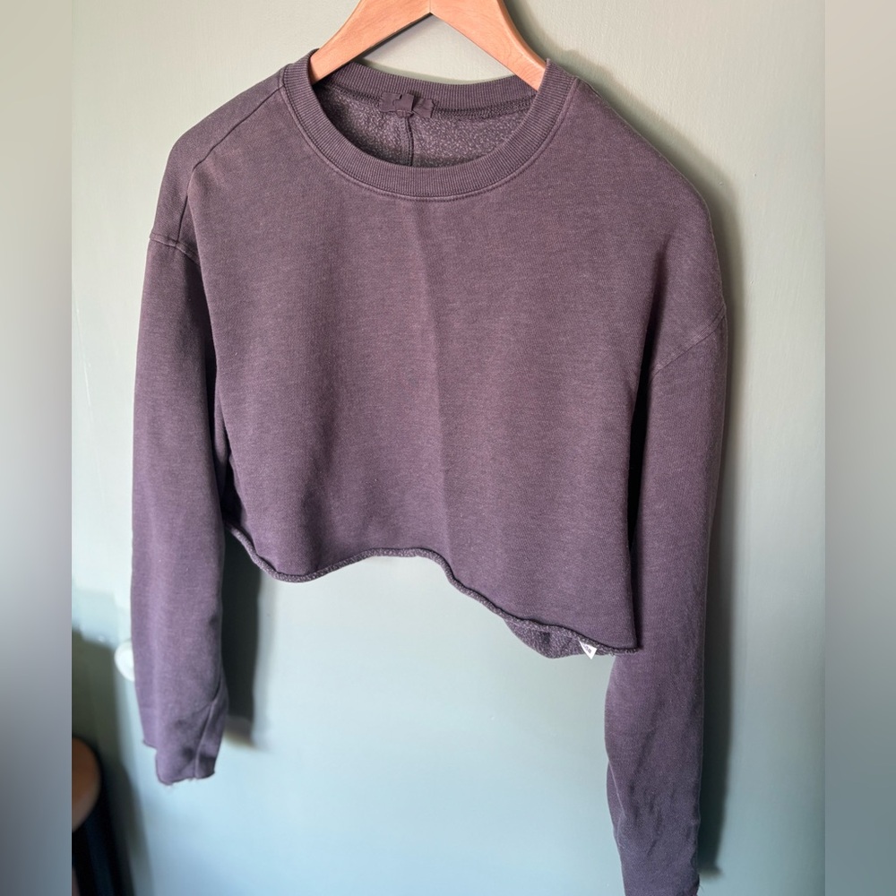 Garage Raw Hem Cropped Sweatshirt